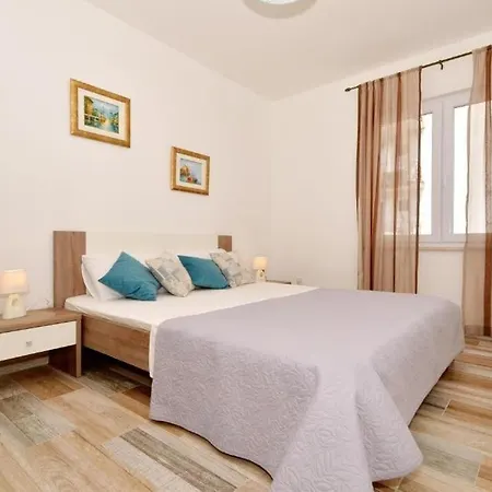 Apartment Sea Stone House 2